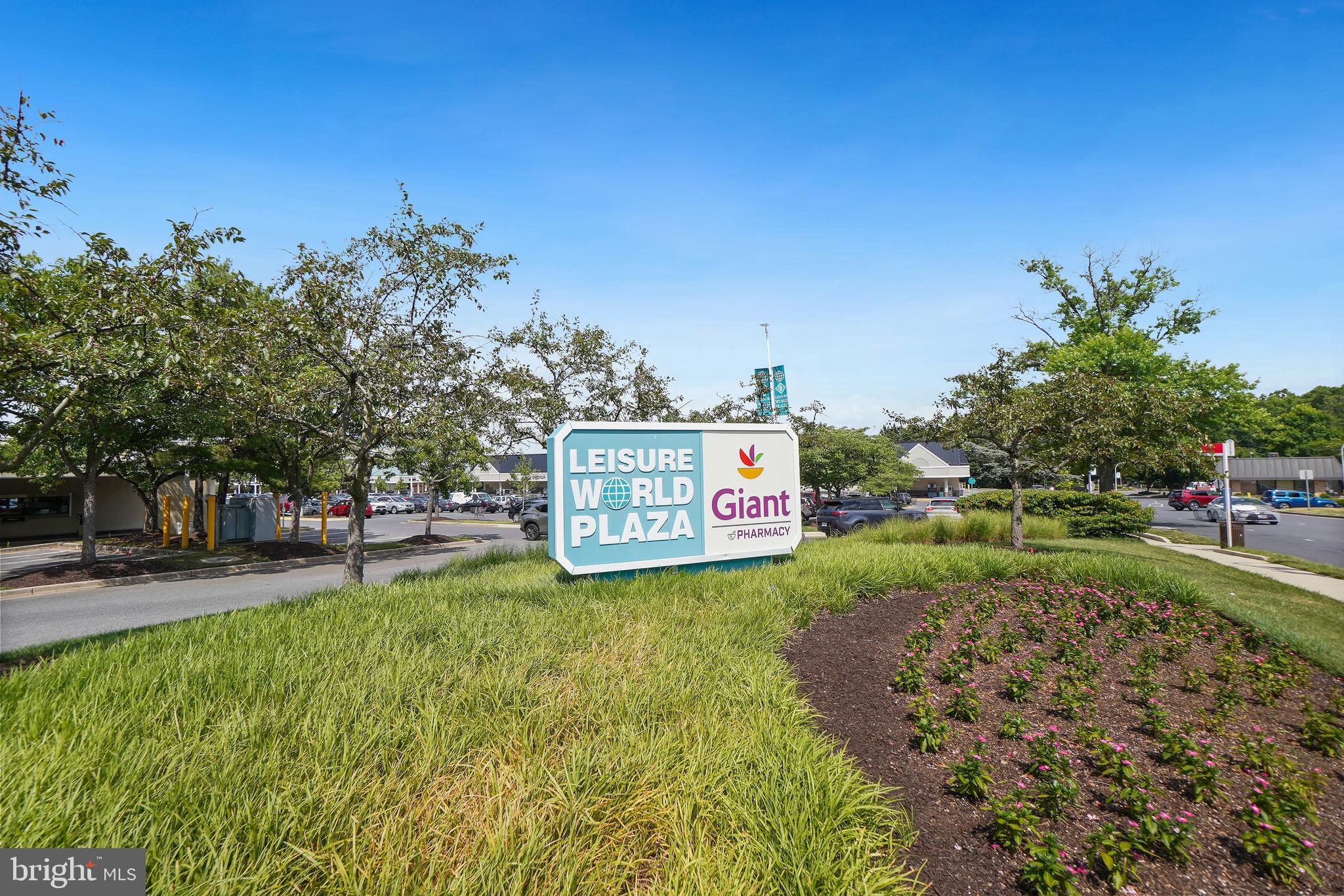 GREENS AT LEISURE WORLD - Residential