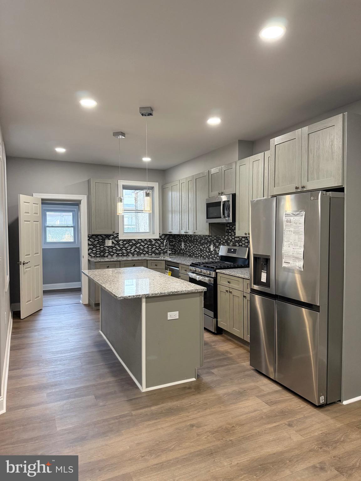 COBBS CREEK - Residential