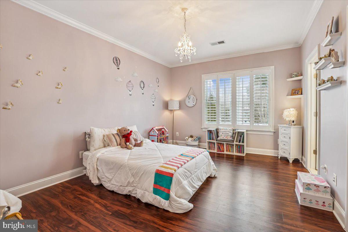 OAKCREST FARMS - Residential