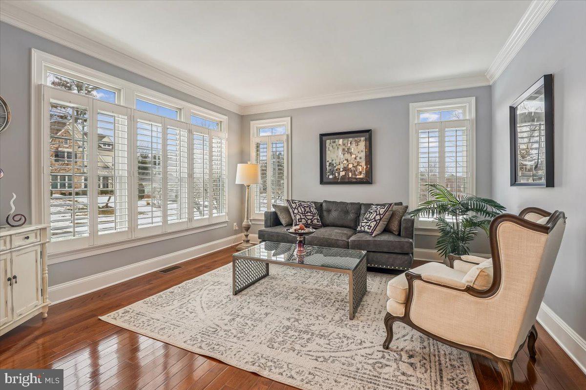 OAKCREST FARMS - Residential