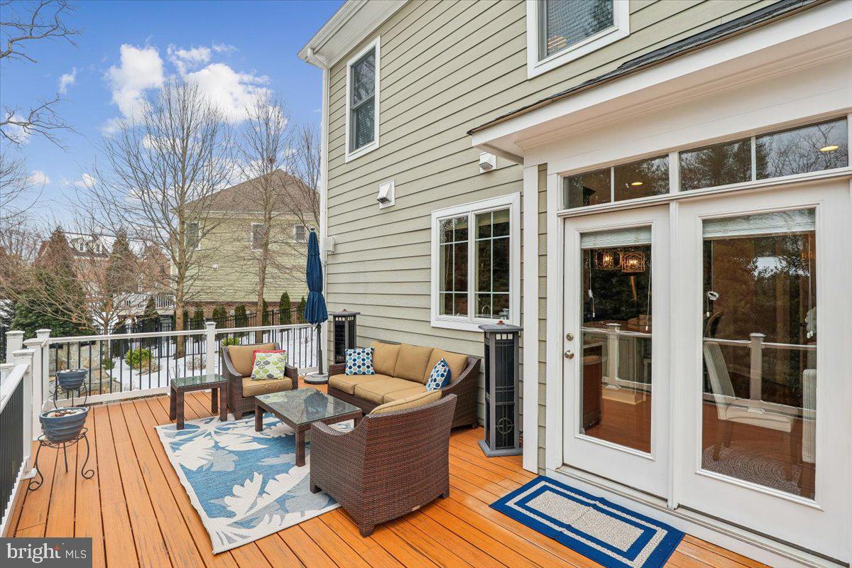 OAKCREST FARMS - Residential