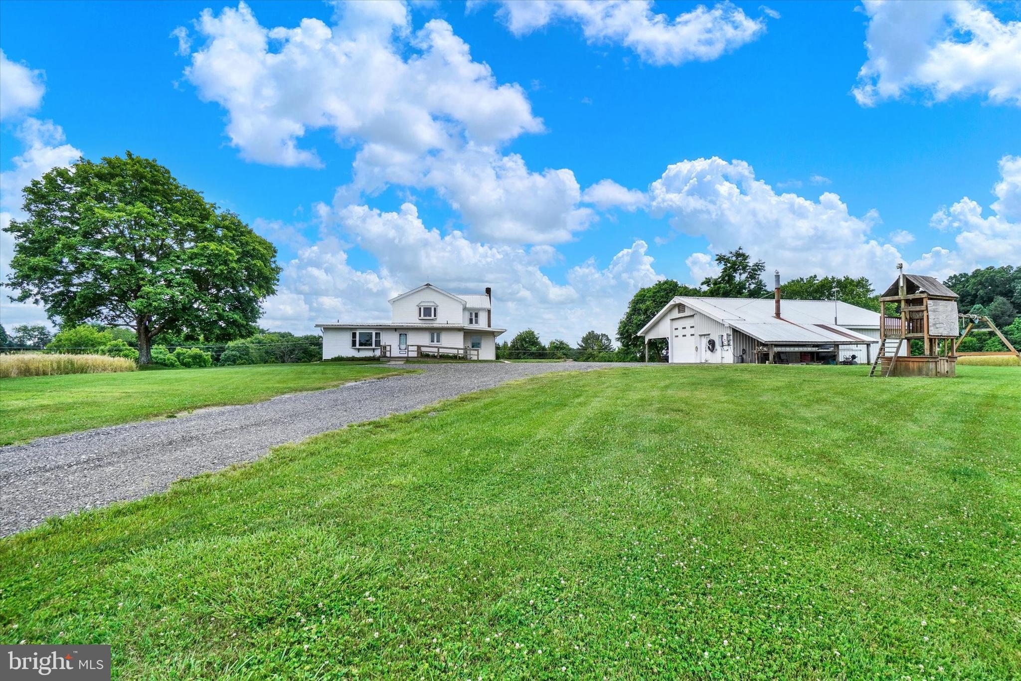WHITE HALL - Farm