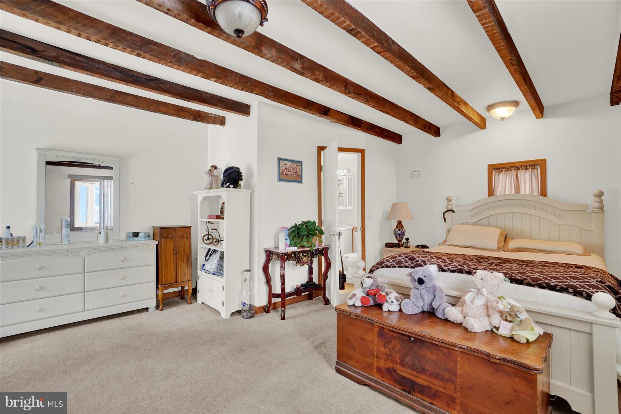 WHITE HALL - Farm