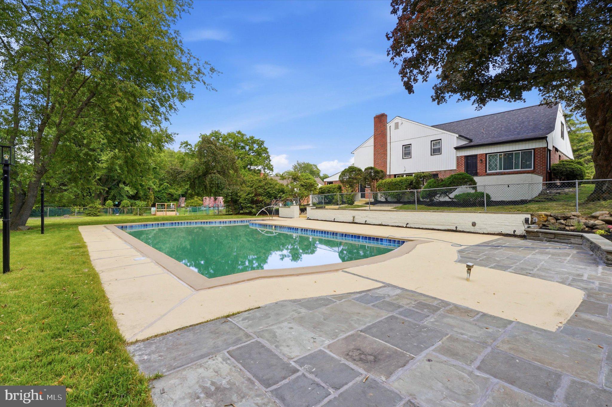 LAVEROCK - Residential