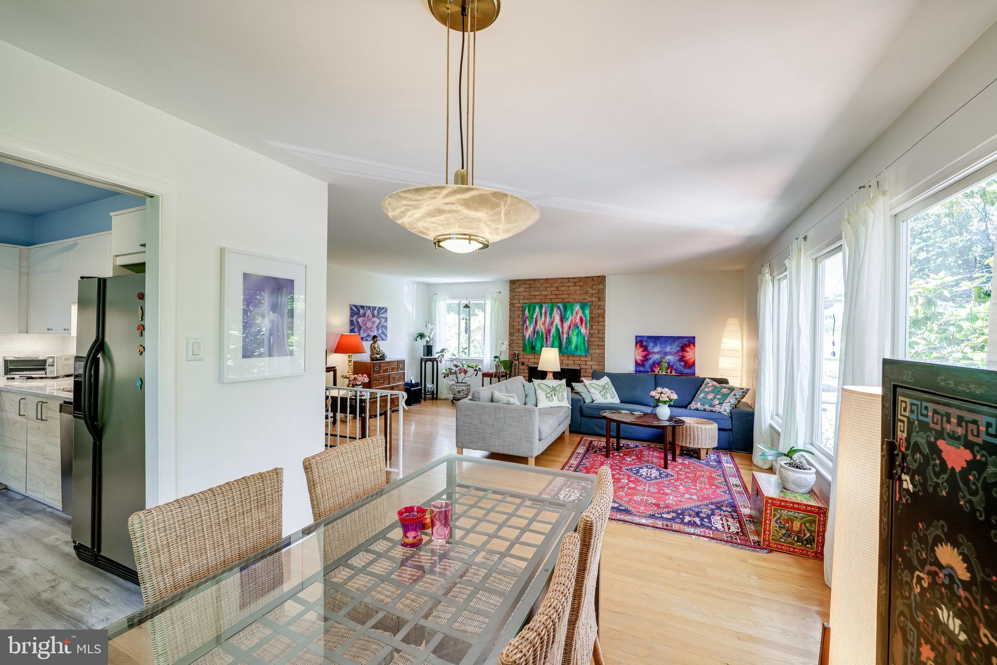 HICKORY KNOLL - Residential
