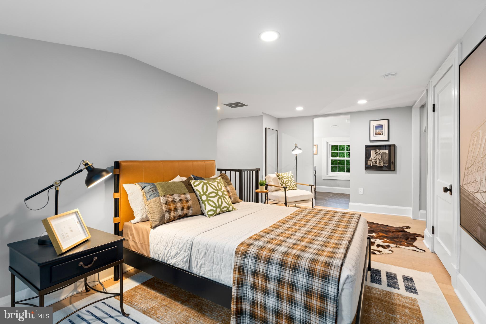 TOWSON ESTATES - Residential