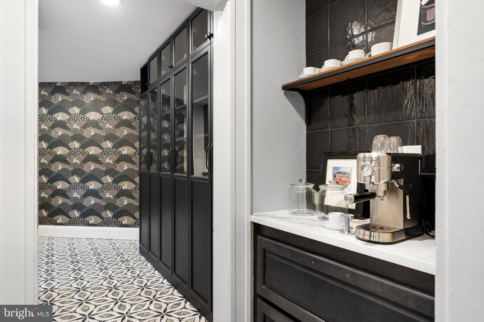 TOWSON ESTATES - Residential