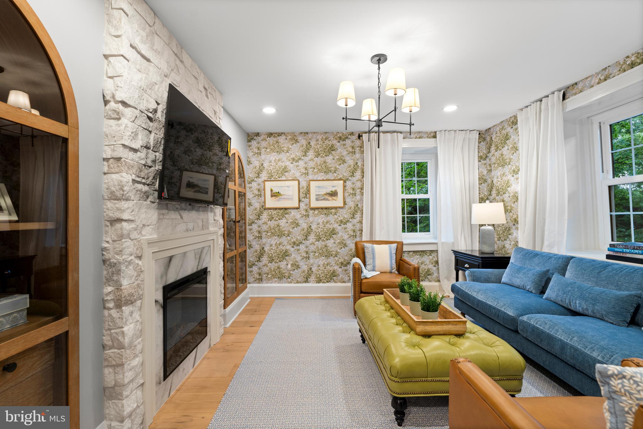 TOWSON ESTATES - Residential