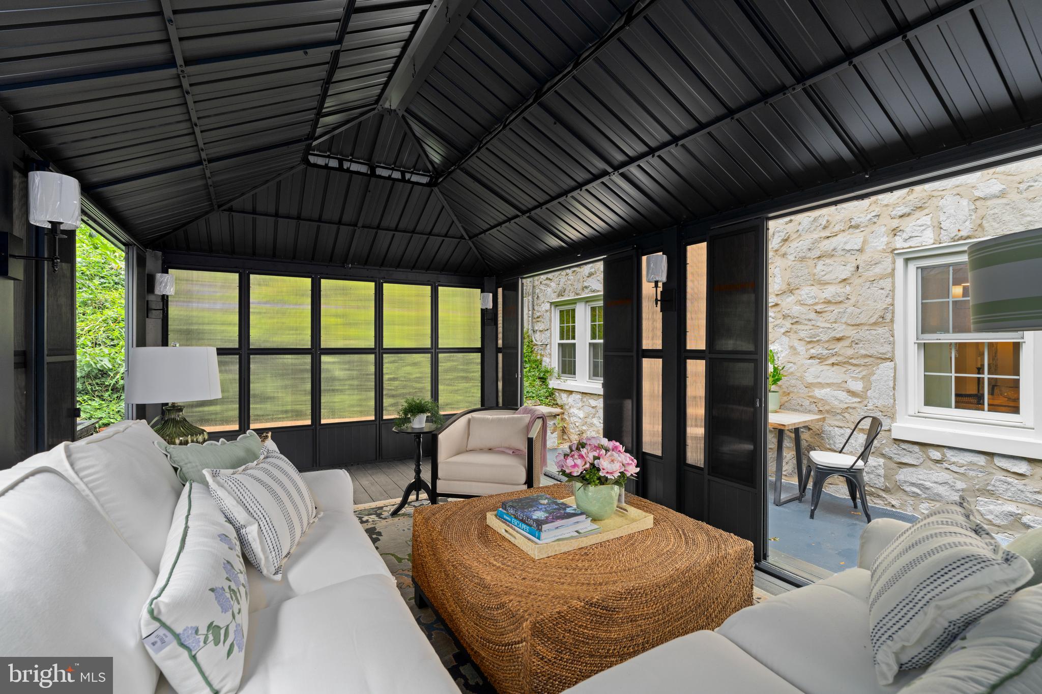TOWSON ESTATES - Residential