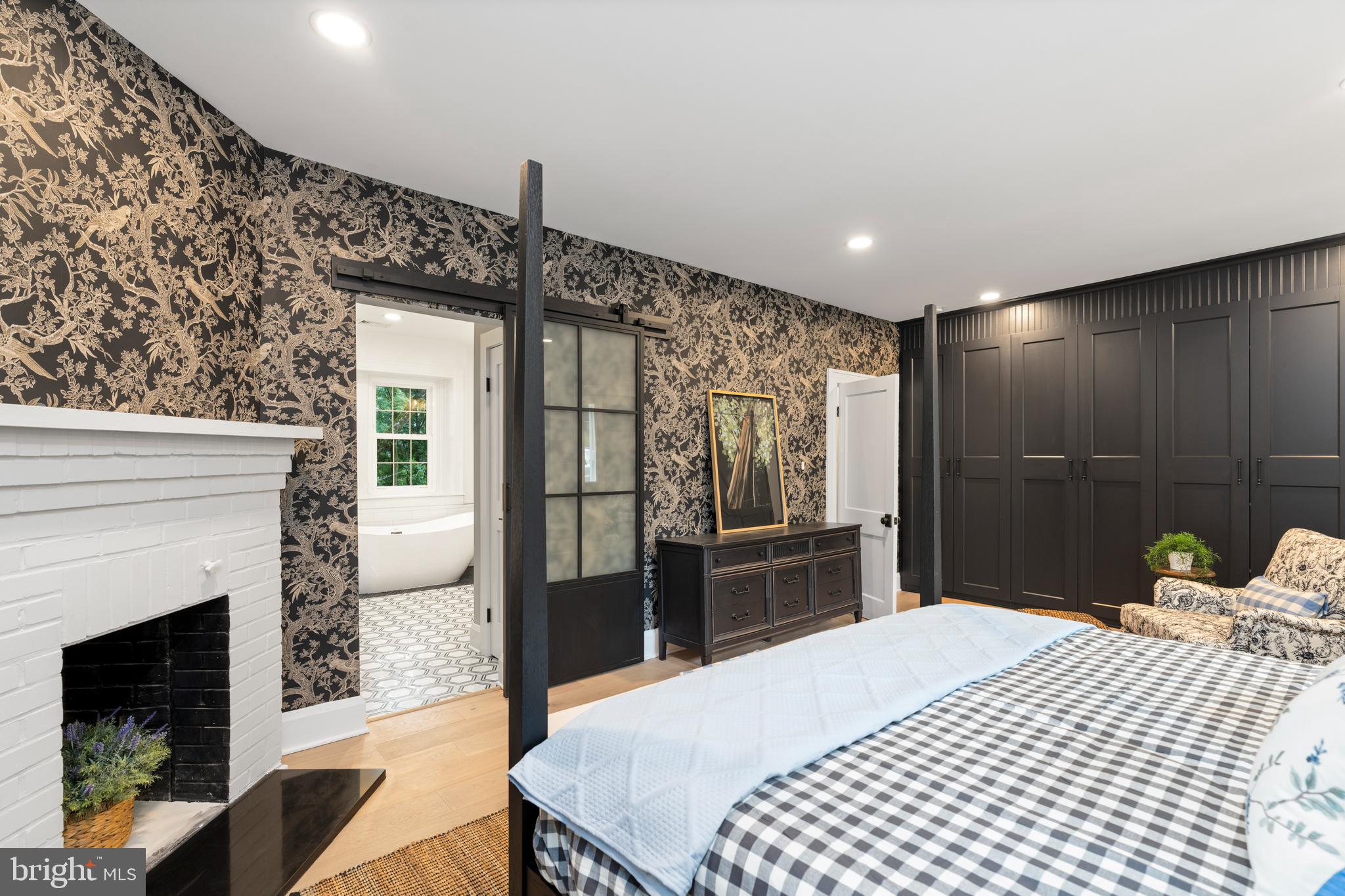 TOWSON ESTATES - Residential