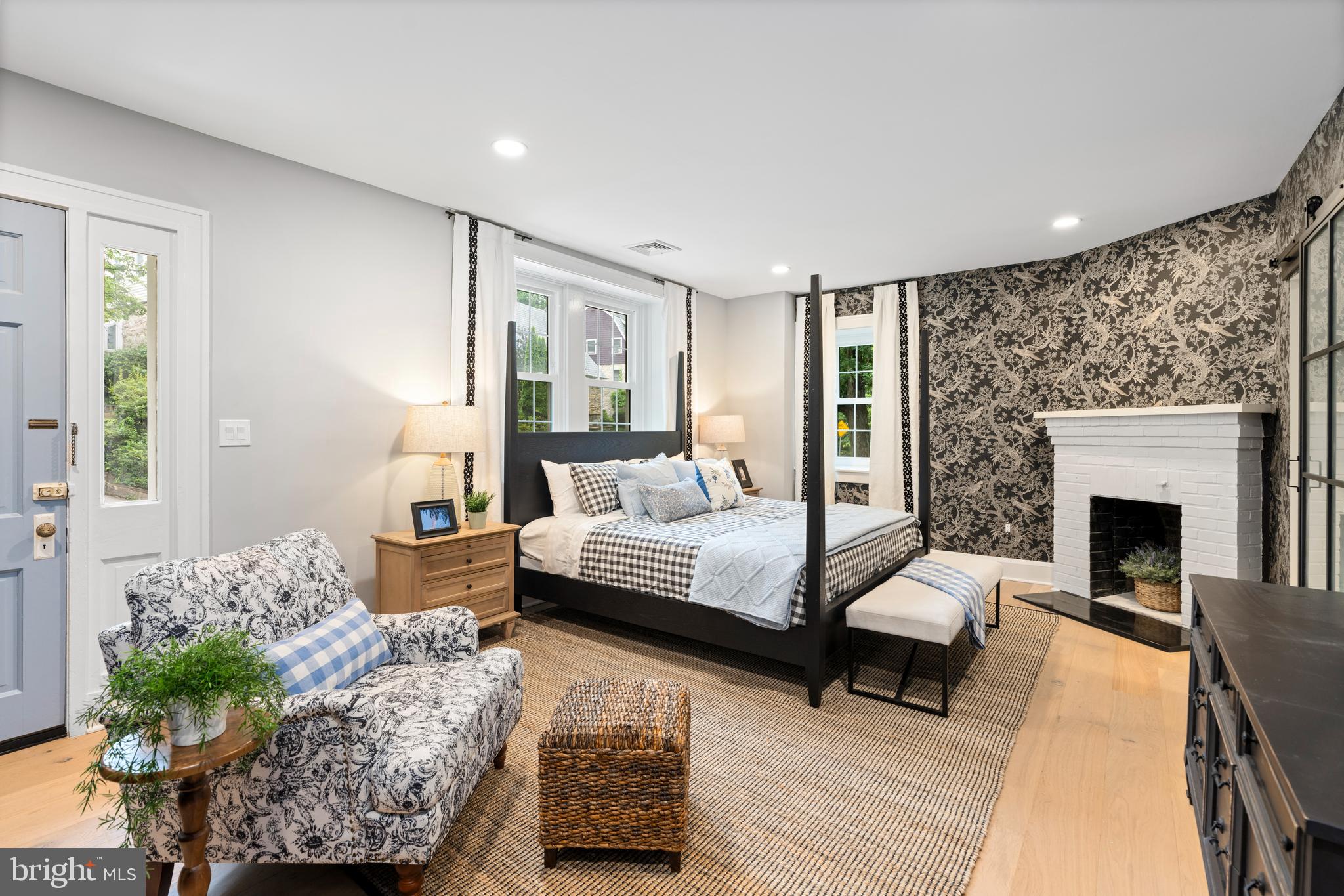 TOWSON ESTATES - Residential