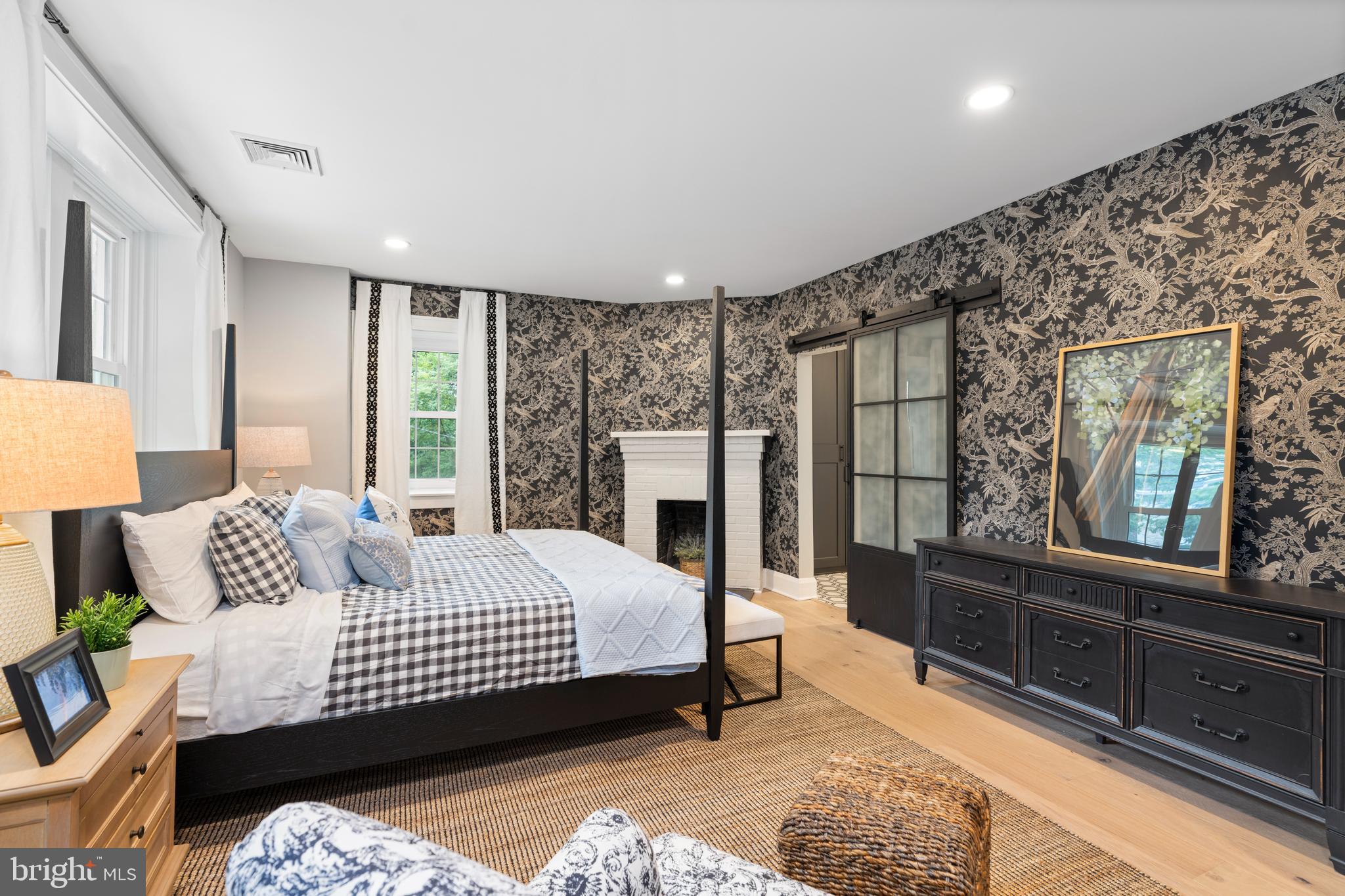 TOWSON ESTATES - Residential
