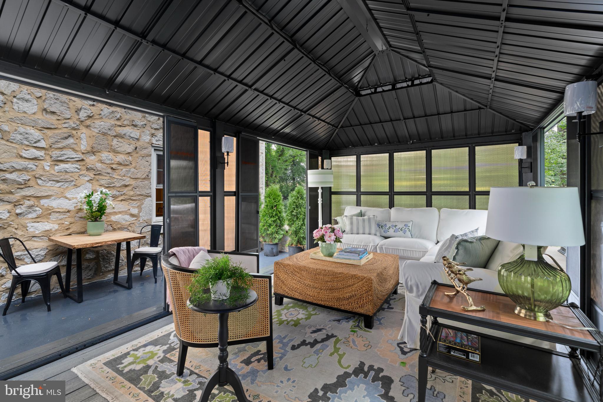 TOWSON ESTATES - Residential