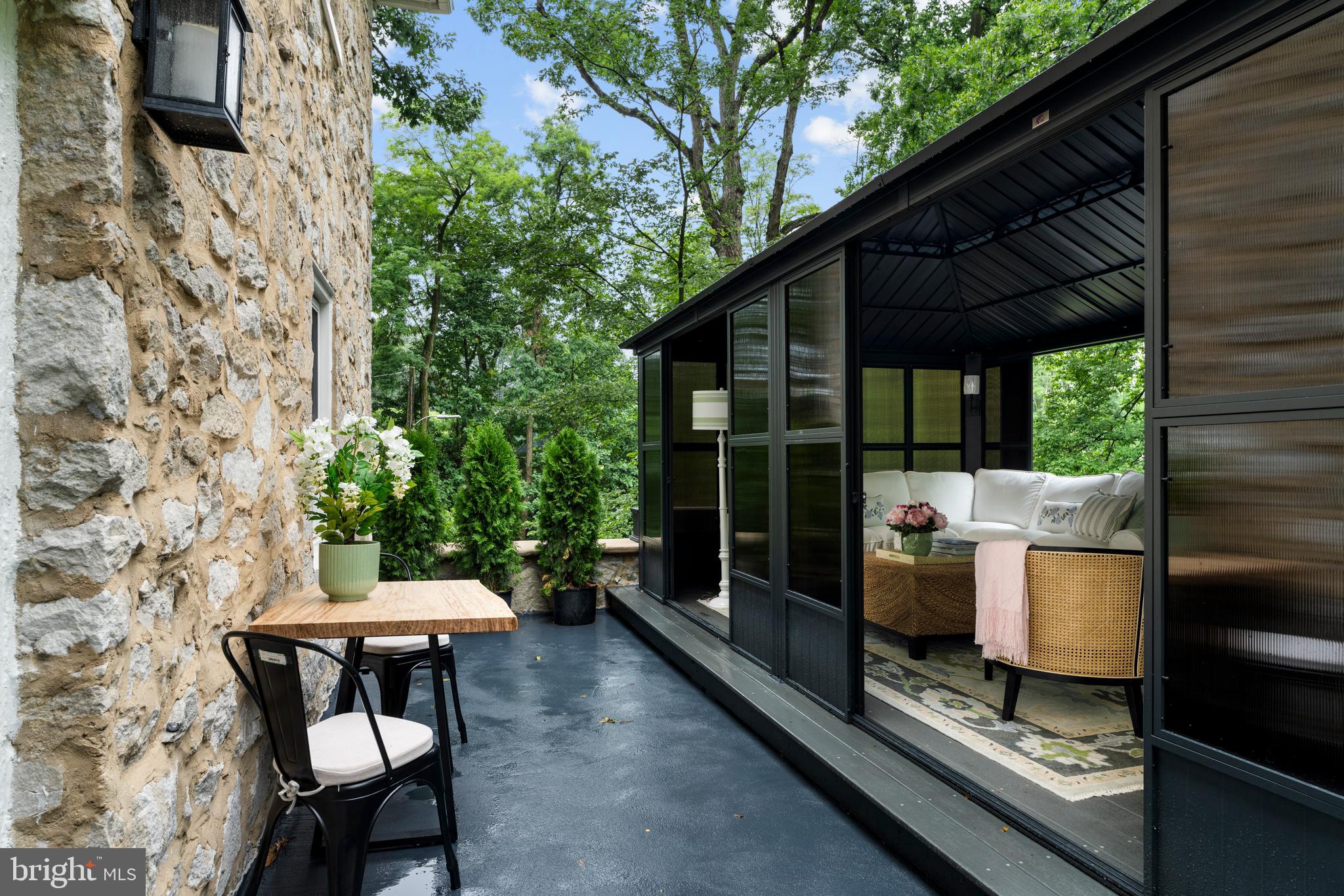 TOWSON ESTATES - Residential