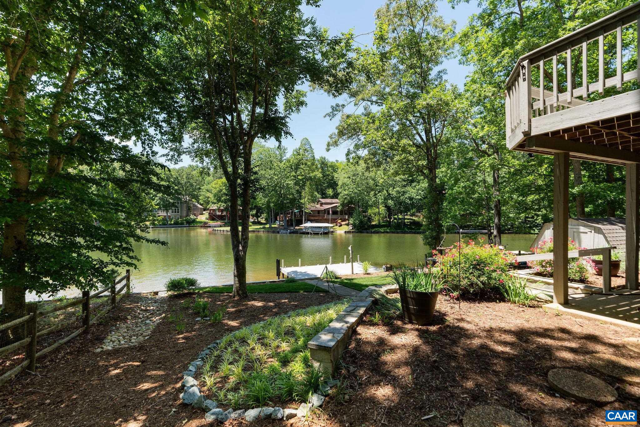 LAKE MONTICELLO - Residential