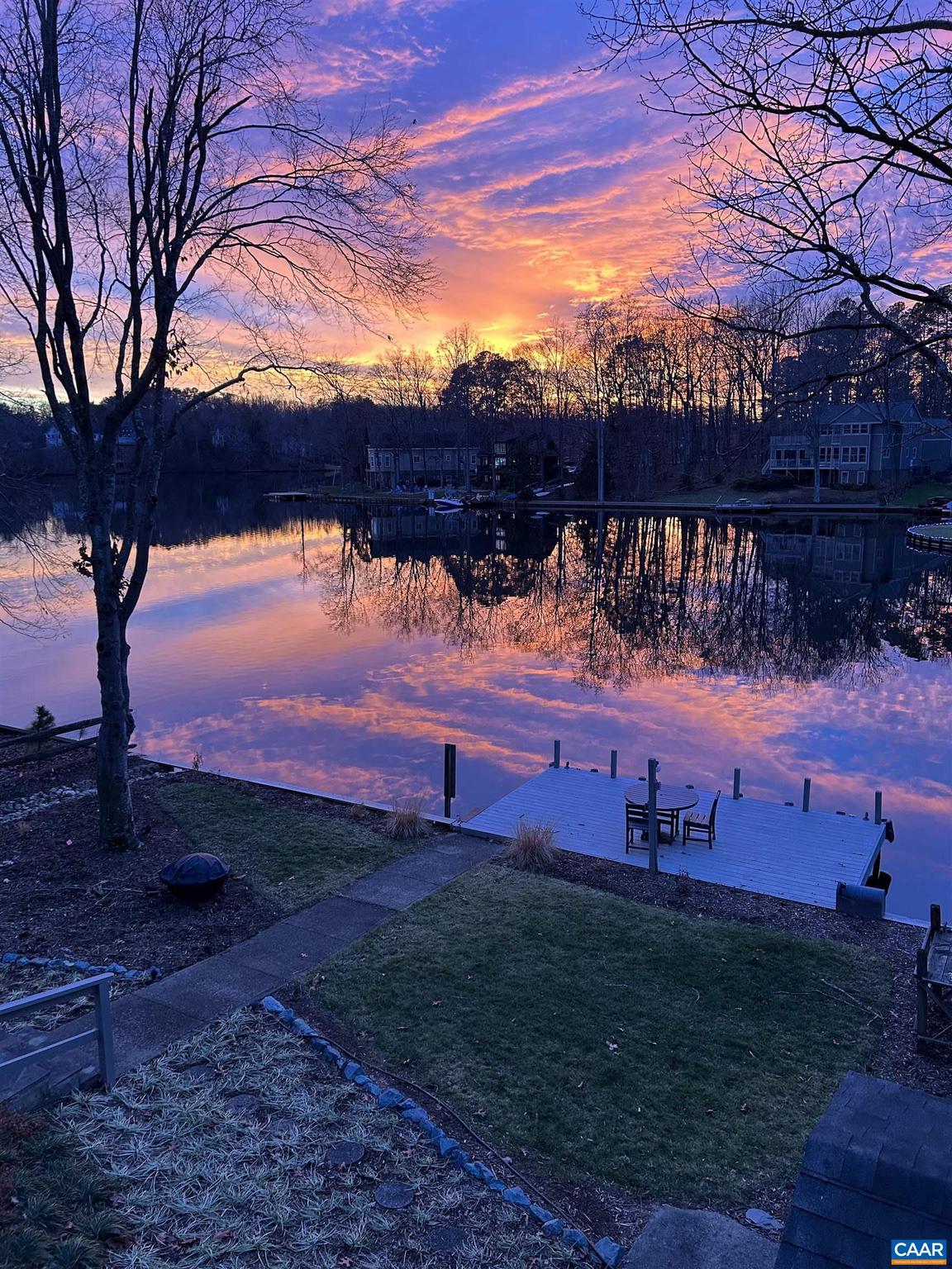 LAKE MONTICELLO - Residential