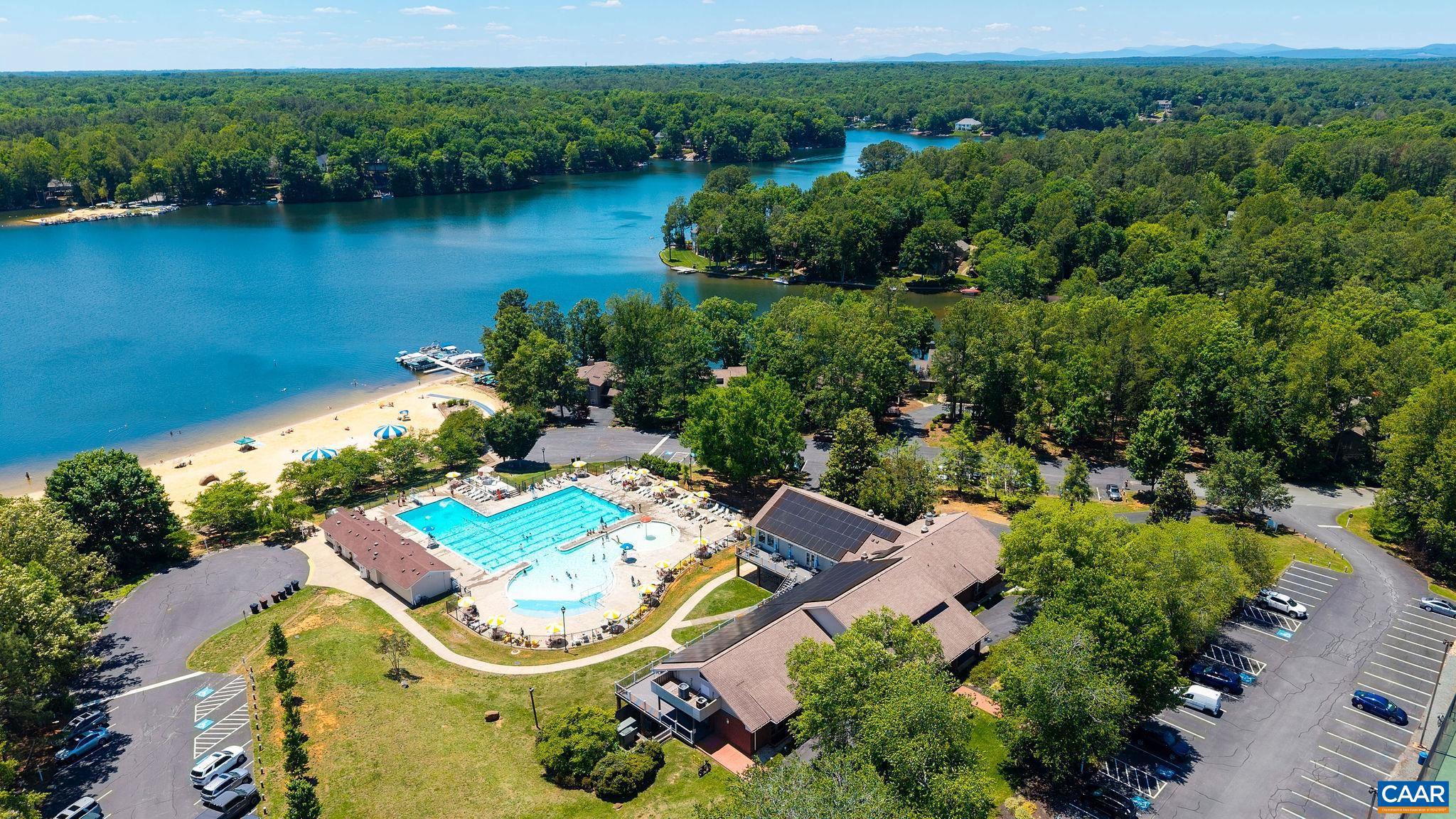 LAKE MONTICELLO - Residential