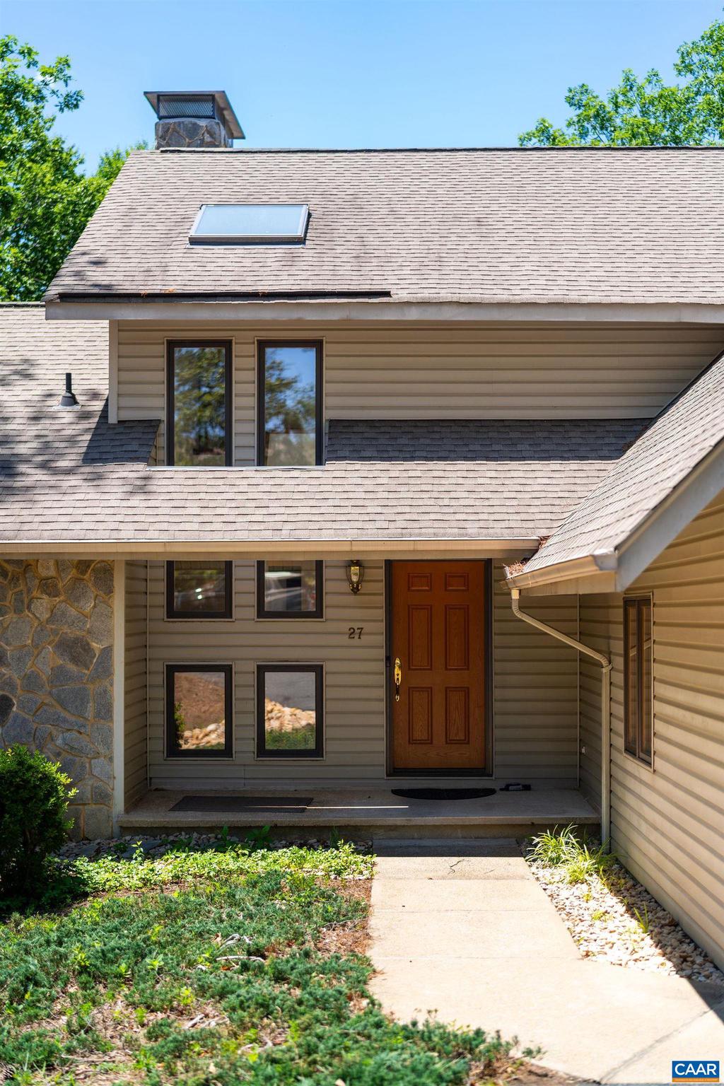 LAKE MONTICELLO - Residential