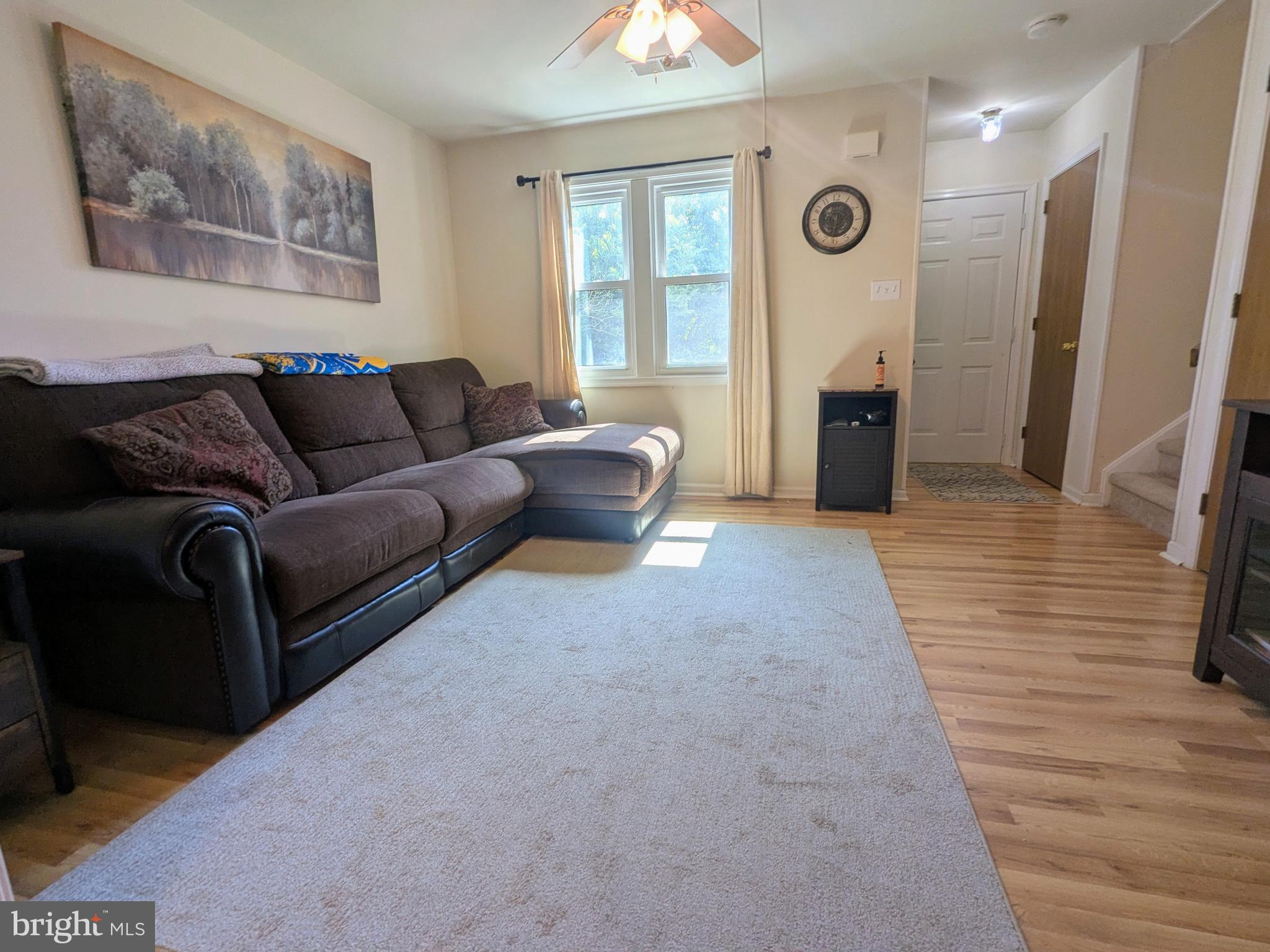 COUNTRY RIDGE ESTA - Residential