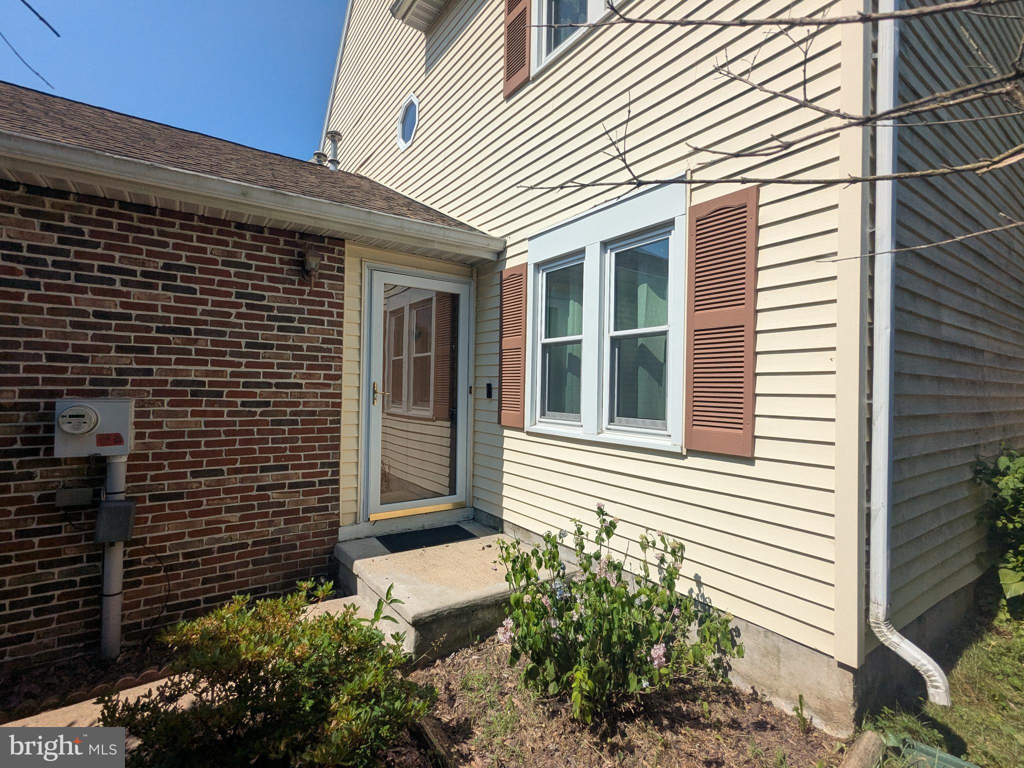 COUNTRY RIDGE ESTA - Residential