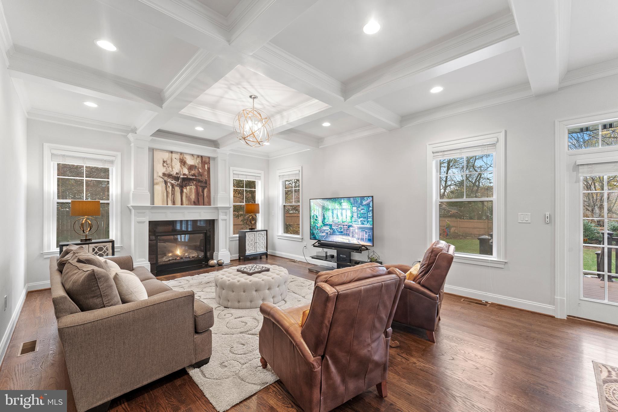 DUNN LORING WOODS - Residential