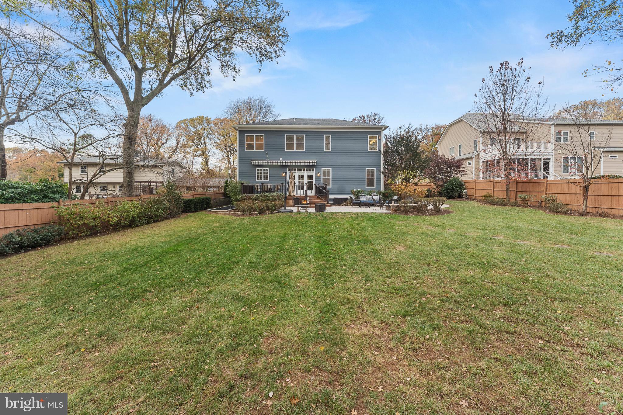 DUNN LORING WOODS - Residential