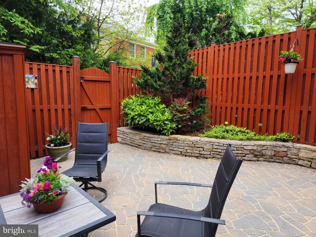 DEEPWOOD - Residential