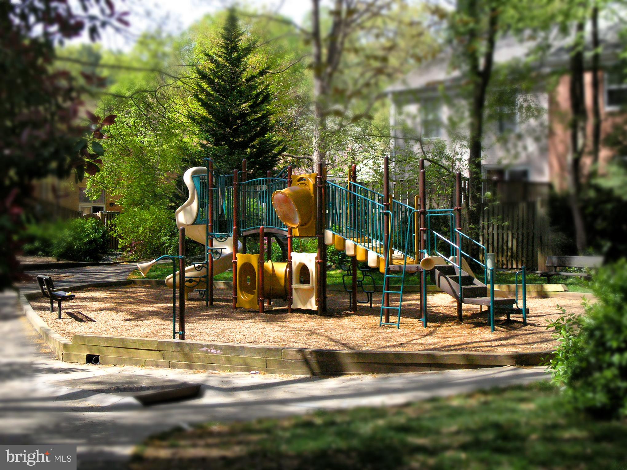 DEEPWOOD - Residential