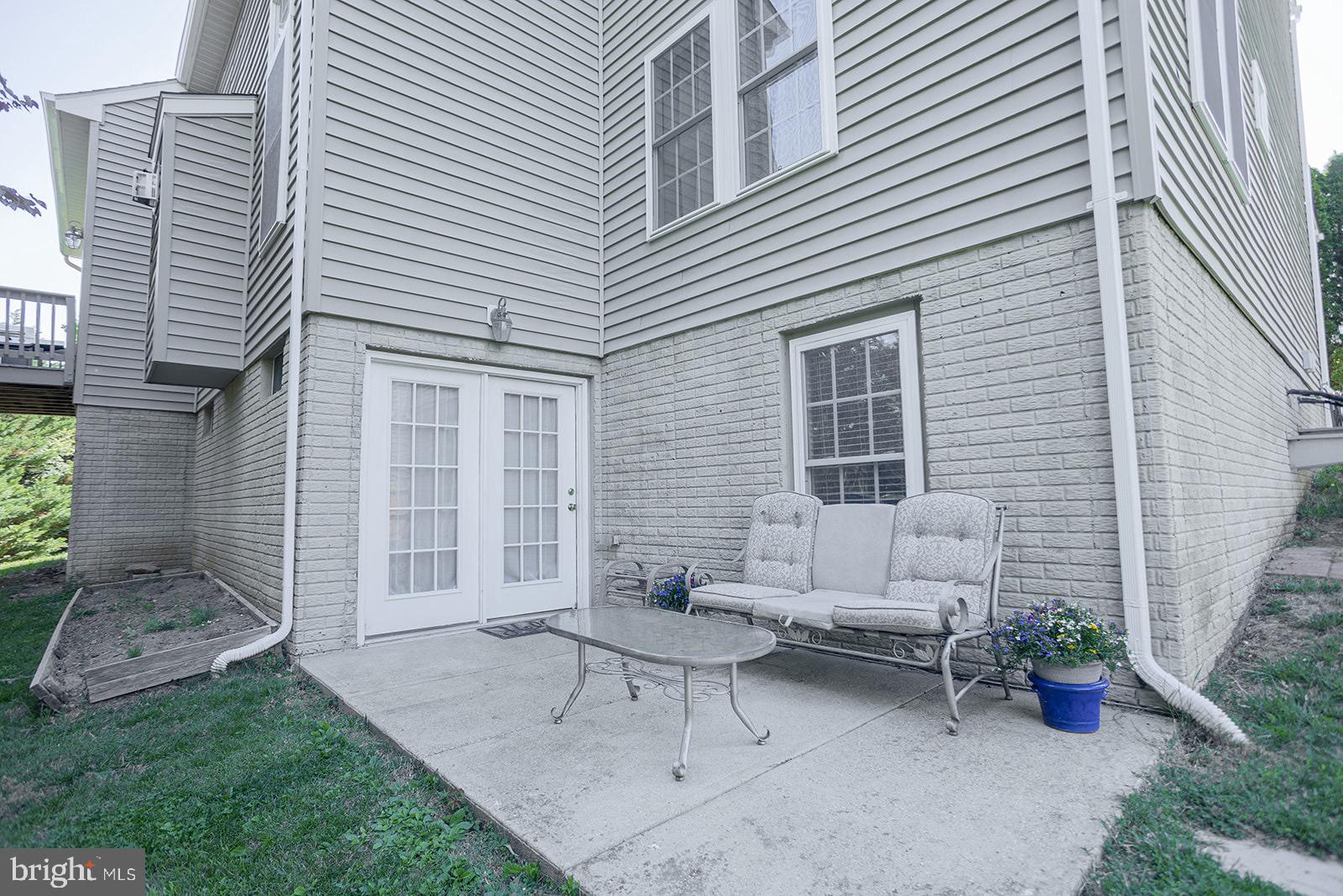 EDINBURG SQUARE - Residential
