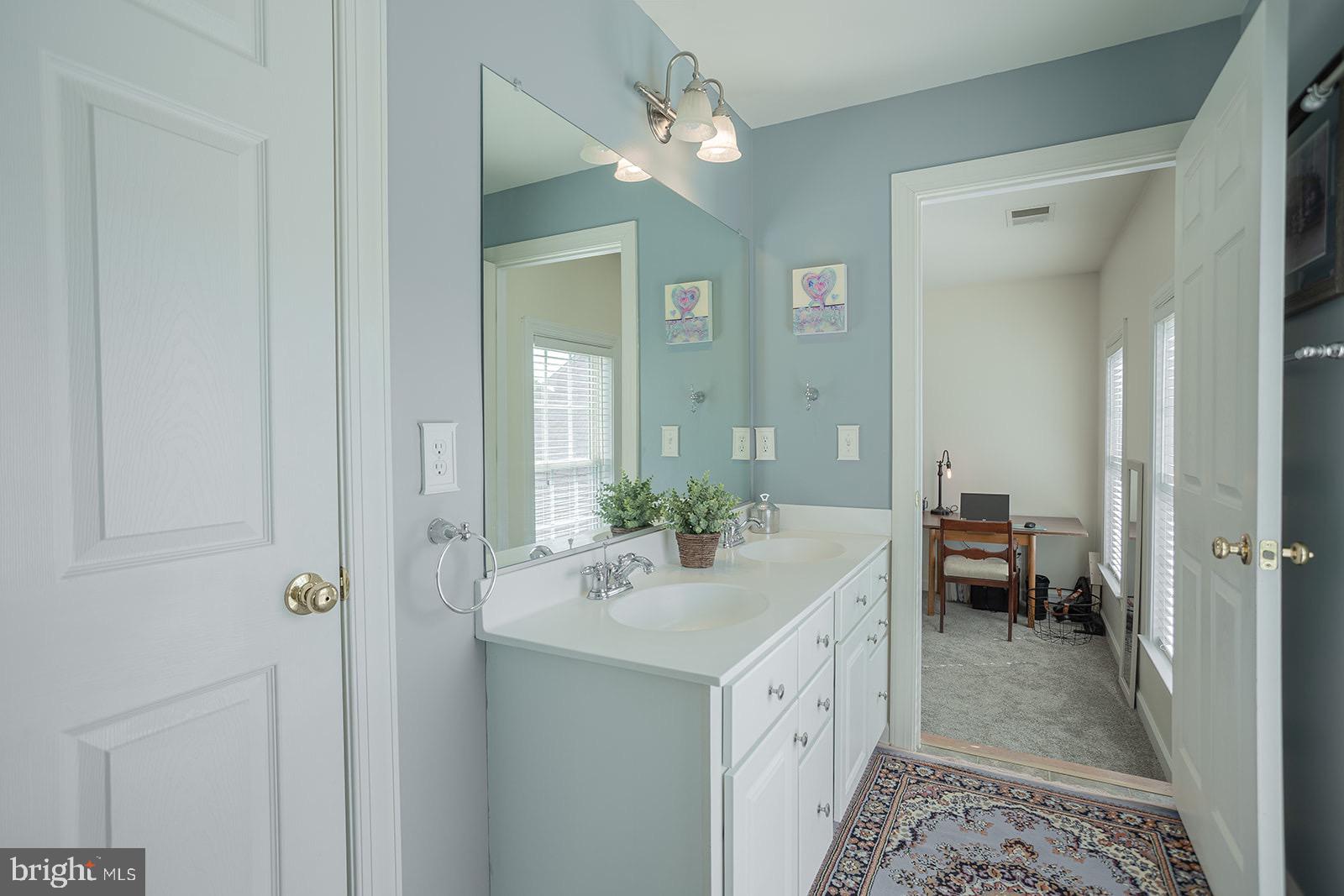 EDINBURG SQUARE - Residential