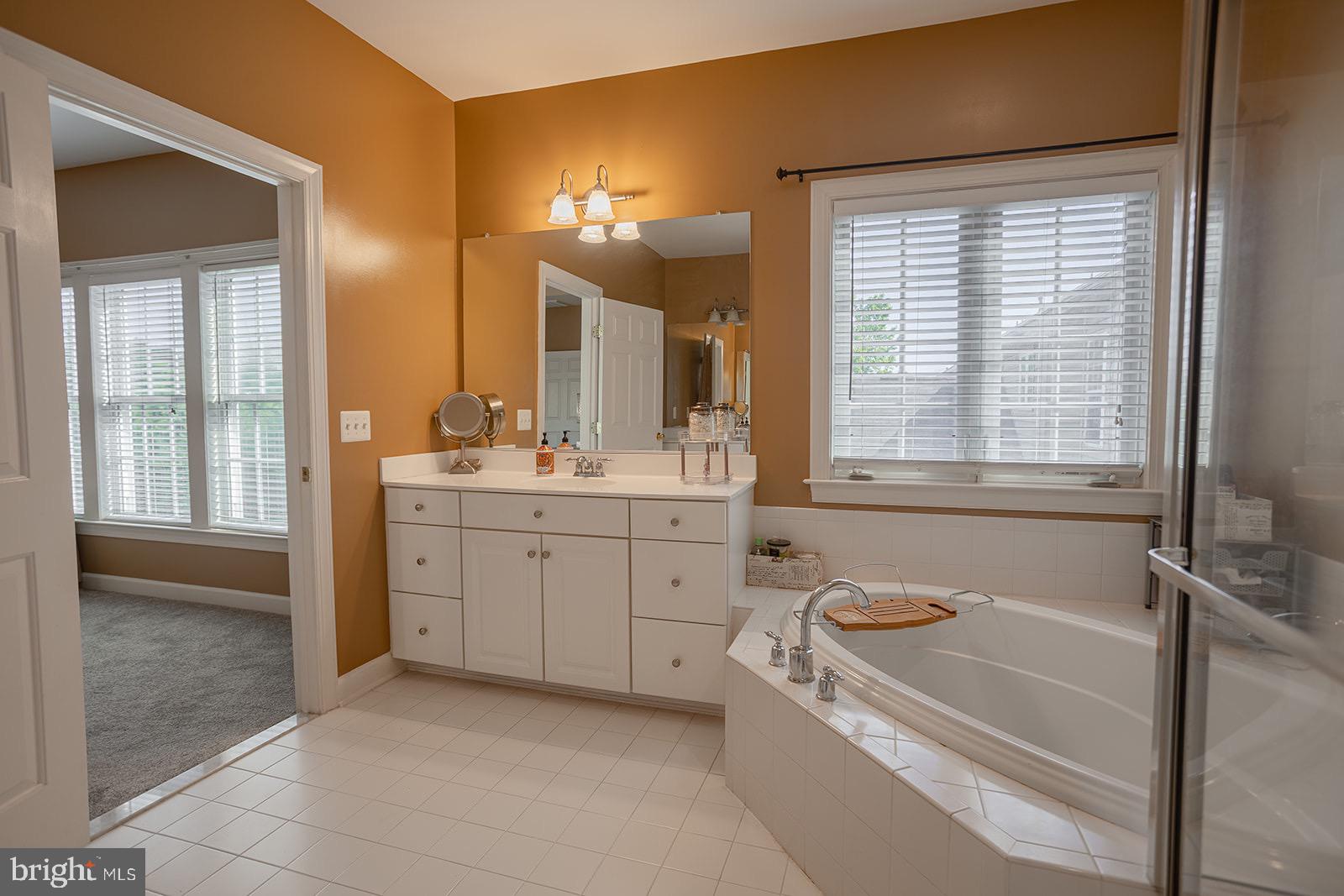 EDINBURG SQUARE - Residential