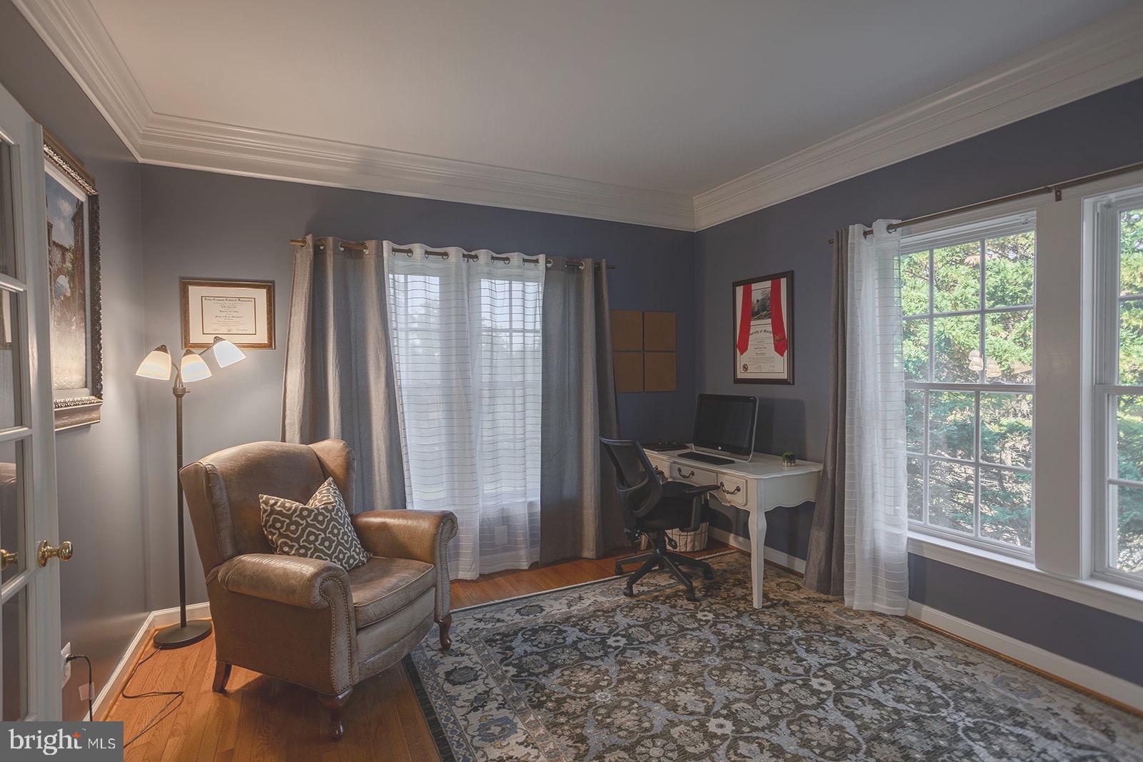 EDINBURG SQUARE - Residential
