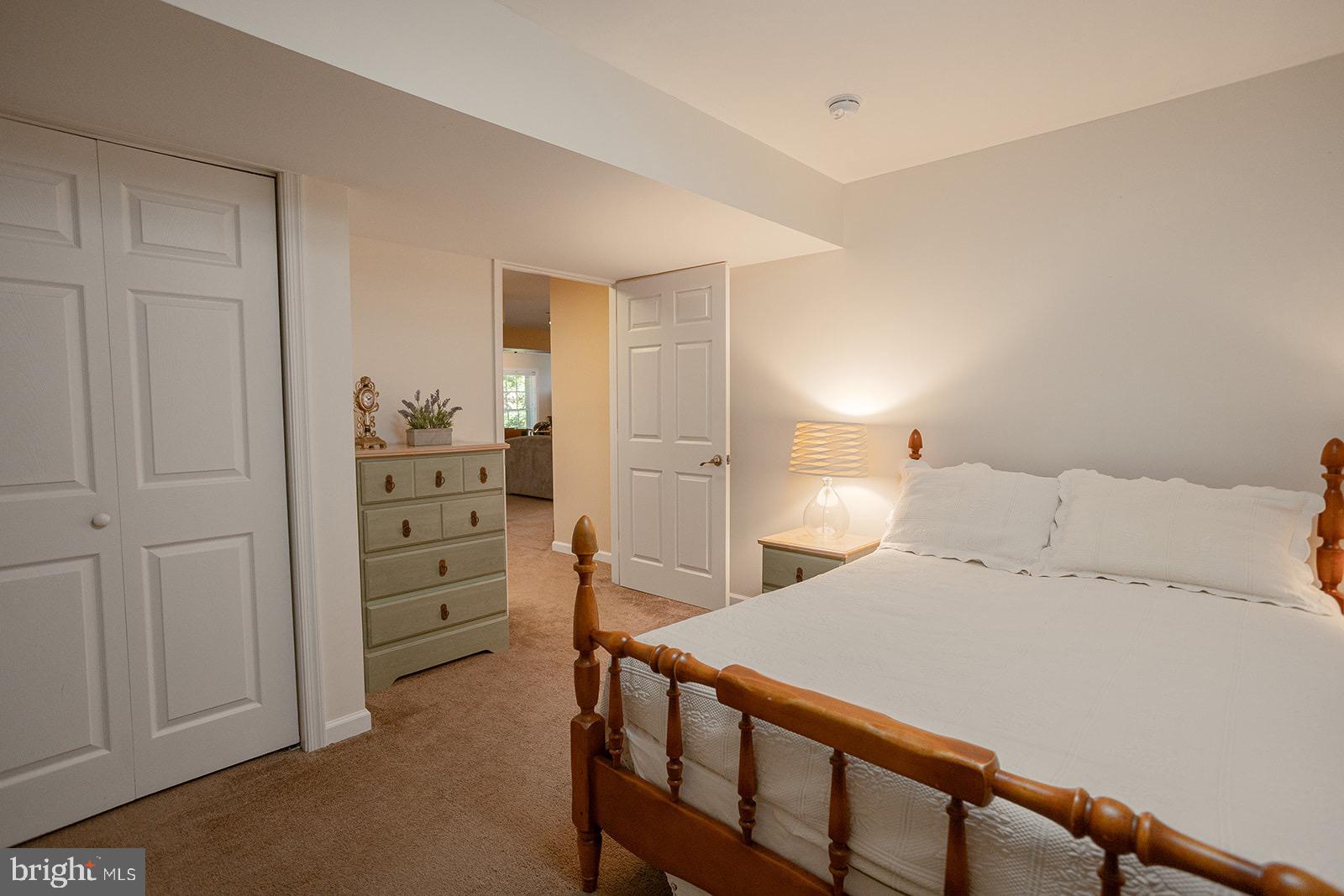 EDINBURG SQUARE - Residential