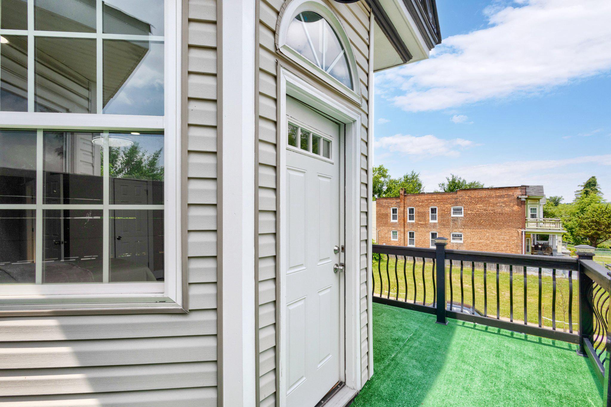 FRANKLINTOWN ROAD - Residential