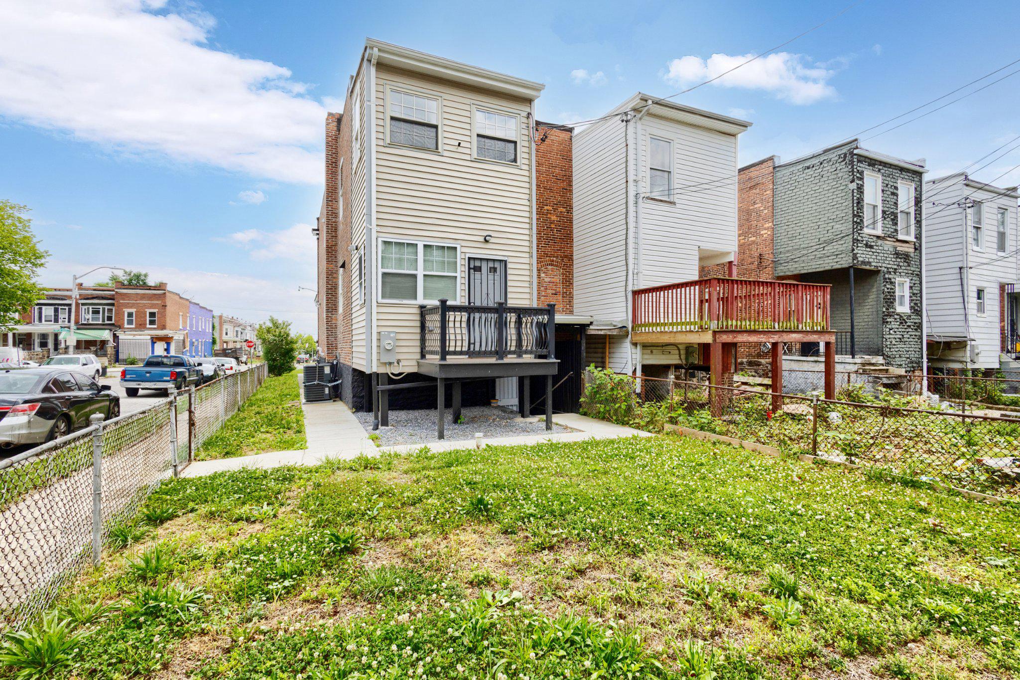 FRANKLINTOWN ROAD - Residential