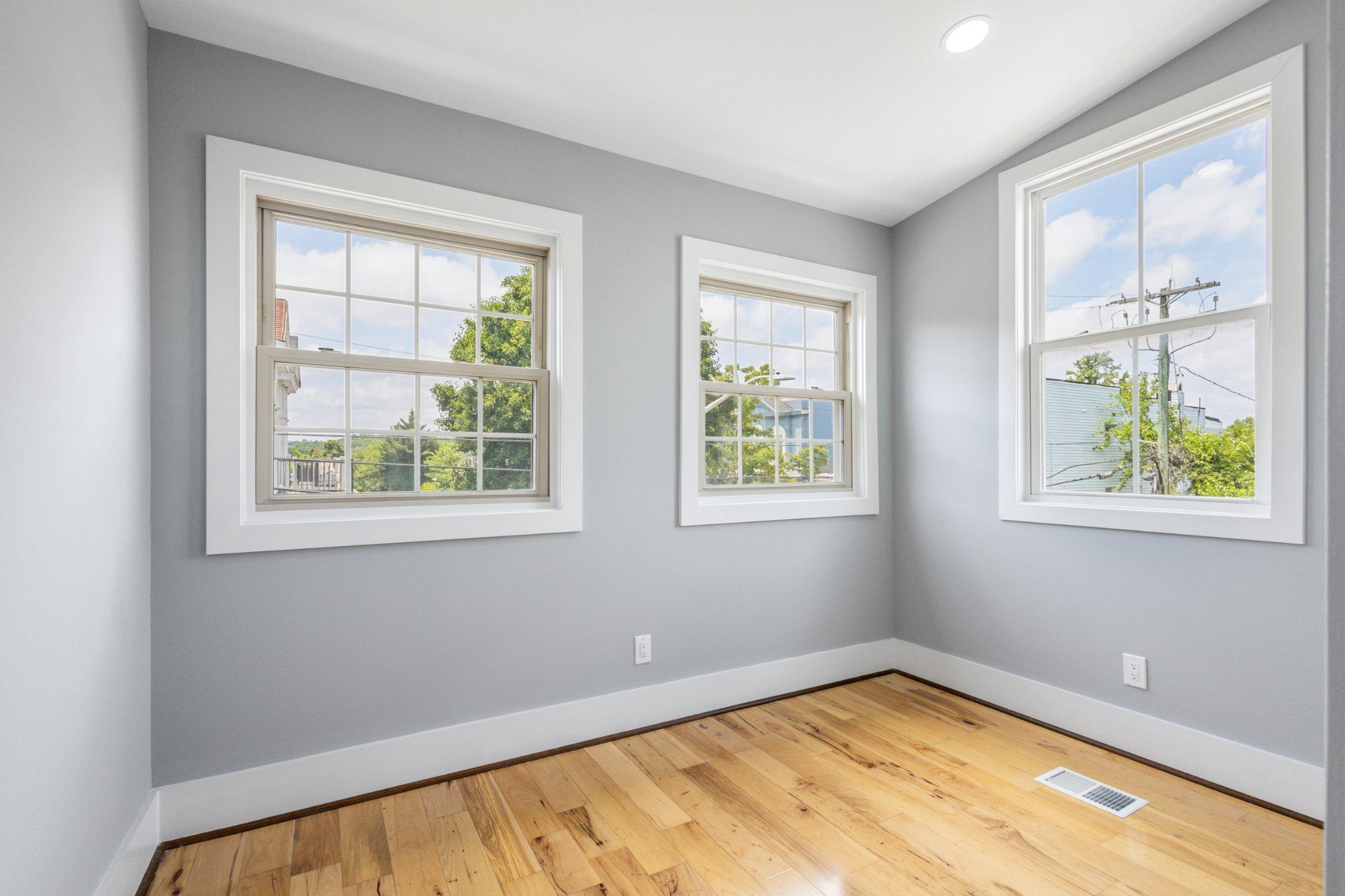 FRANKLINTOWN ROAD - Residential