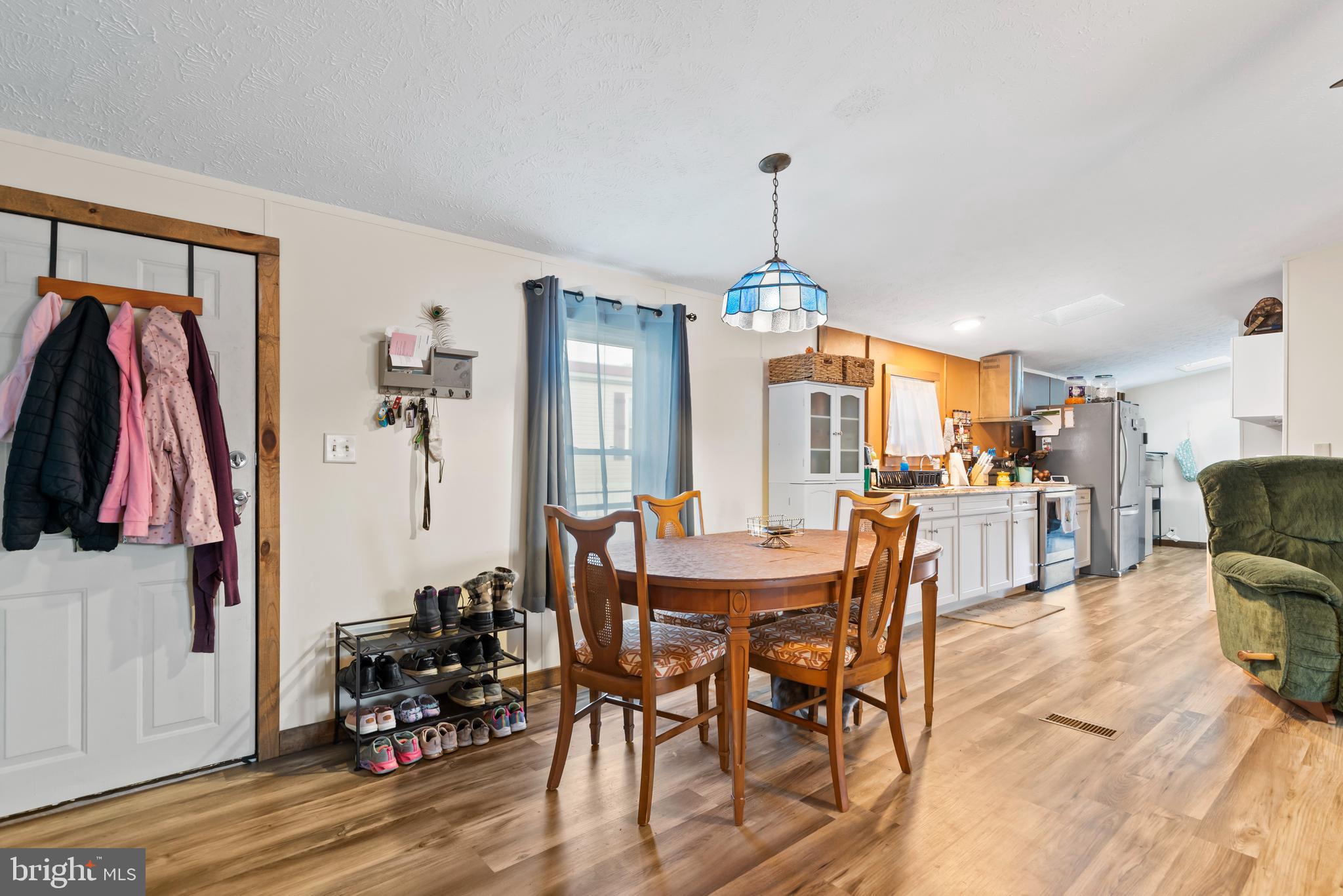 COUNTRY VIEW ESTATES - Residential