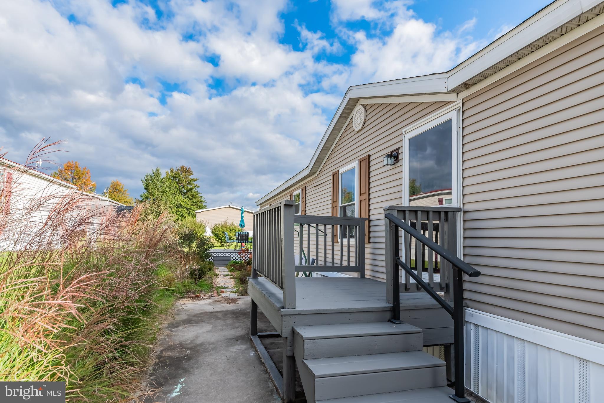 COUNTRY VIEW ESTATES - Residential