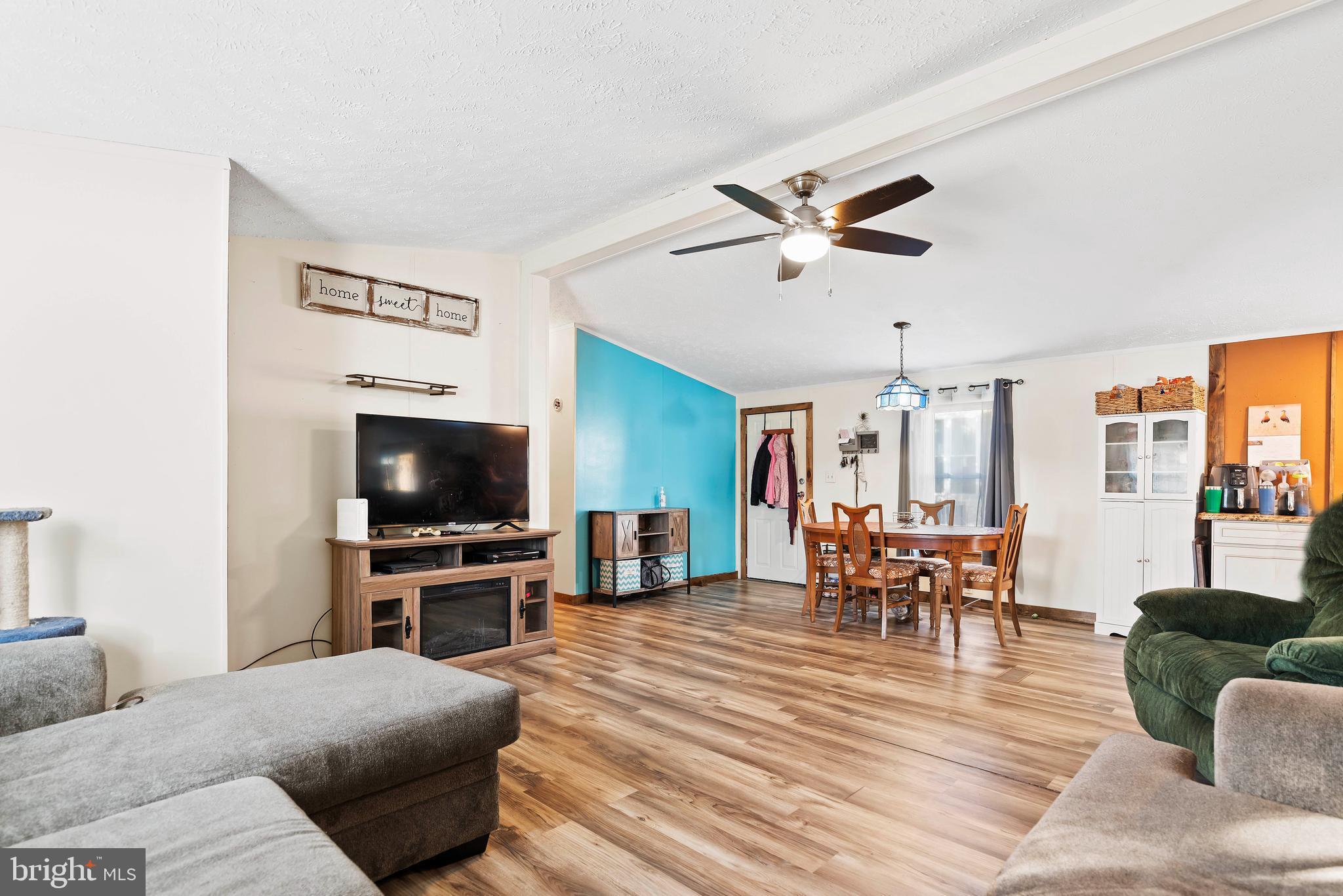 COUNTRY VIEW ESTATES - Residential