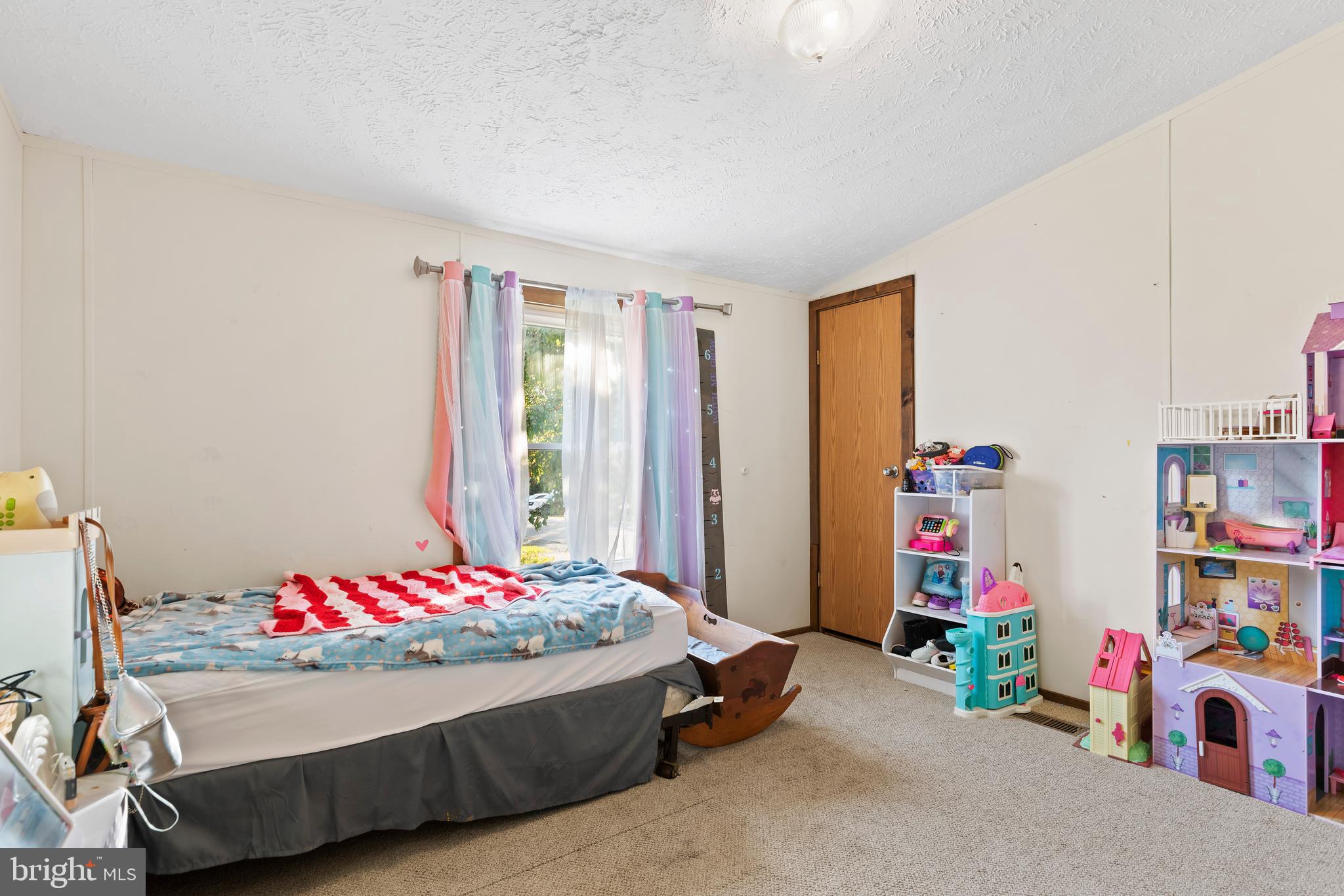 COUNTRY VIEW ESTATES - Residential