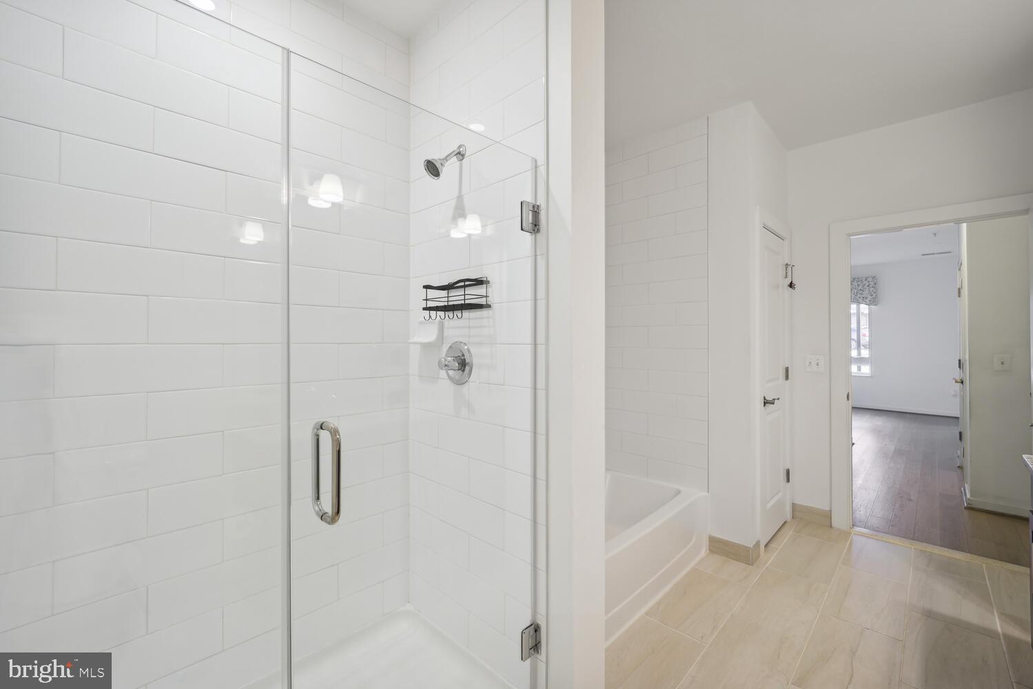 THE ENCLAVE - Residential