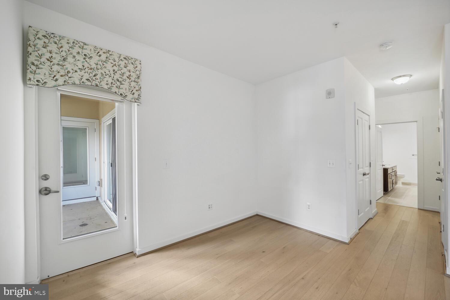 THE ENCLAVE - Residential