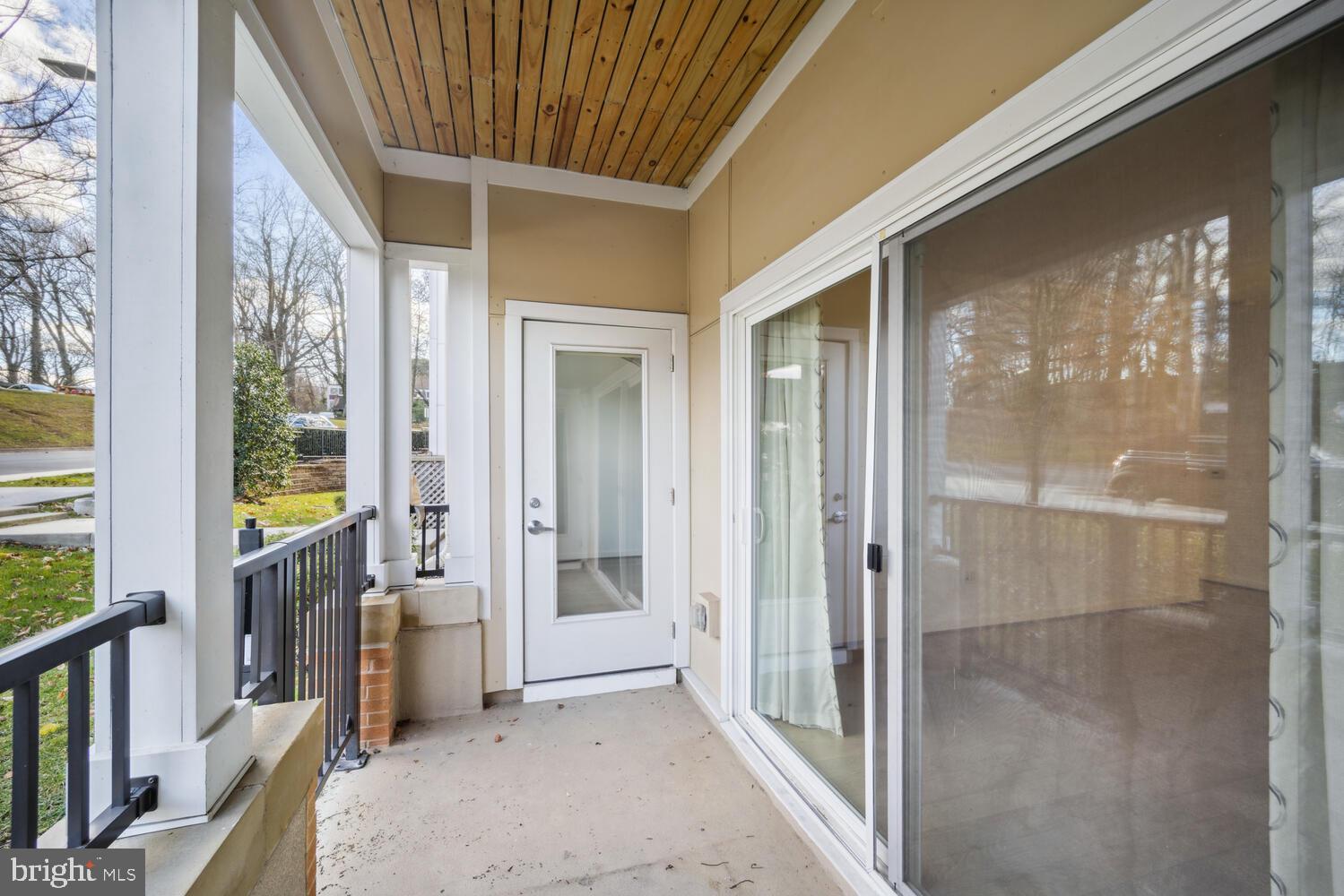 THE ENCLAVE - Residential