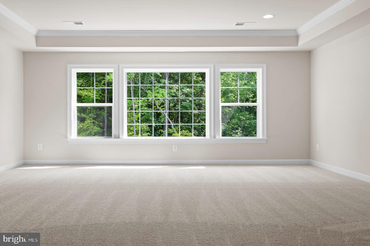 SOUTH LAKE - Residential