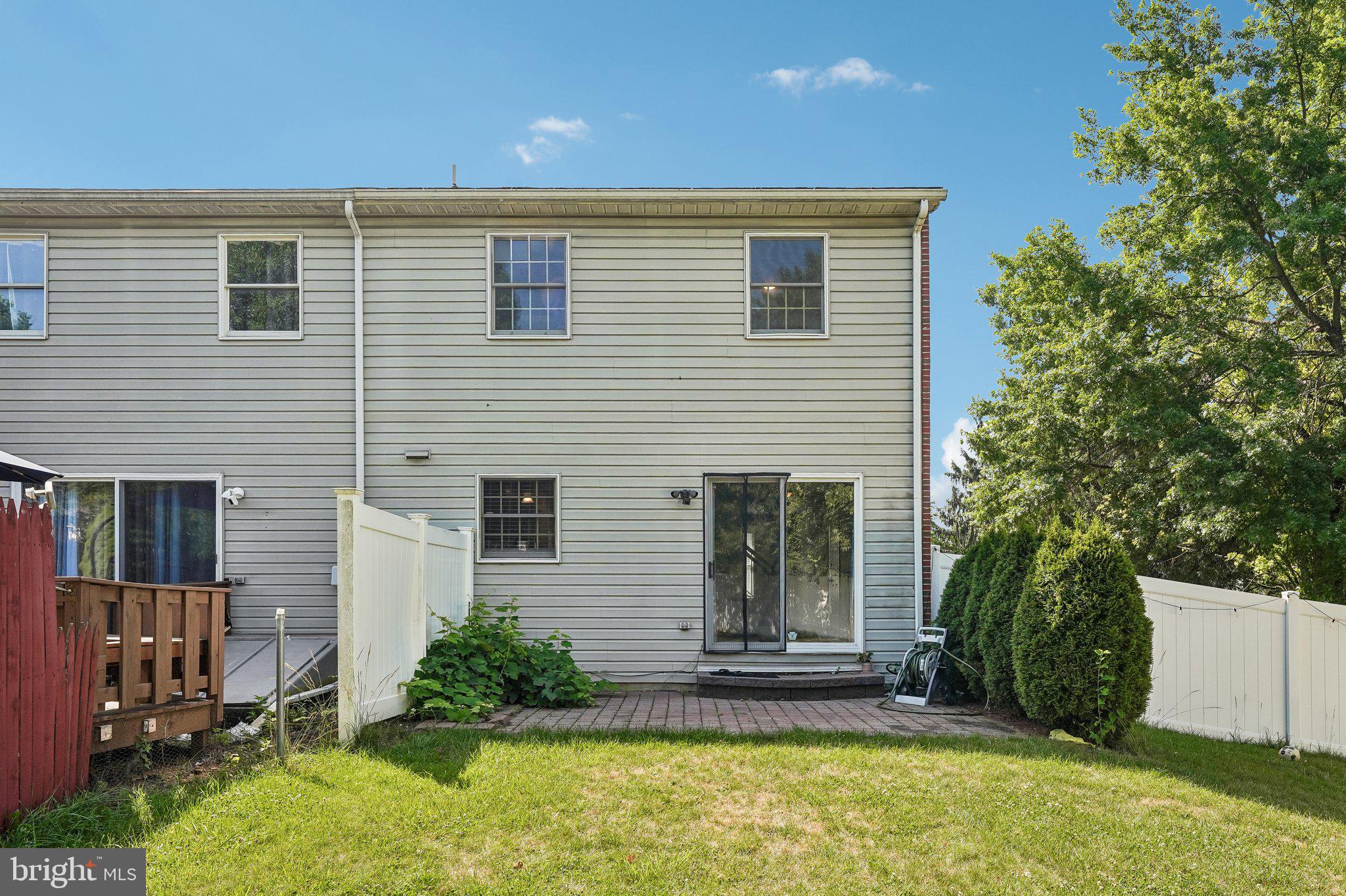 PEACHTREE VILLAGE - Residential