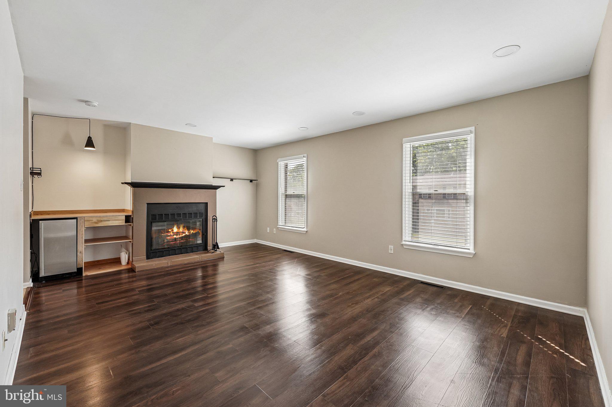 PEACHTREE VILLAGE - Residential