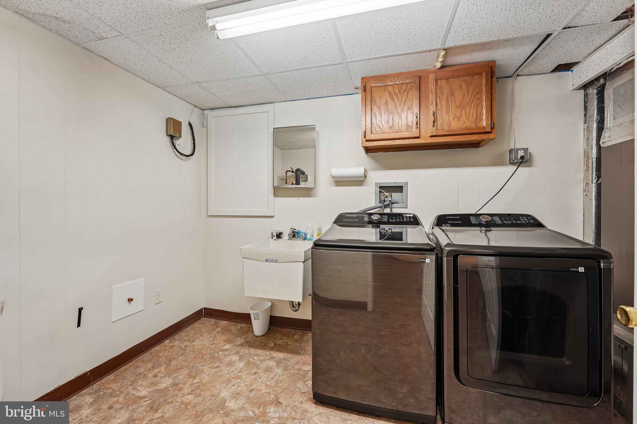 PEACHTREE VILLAGE - Residential