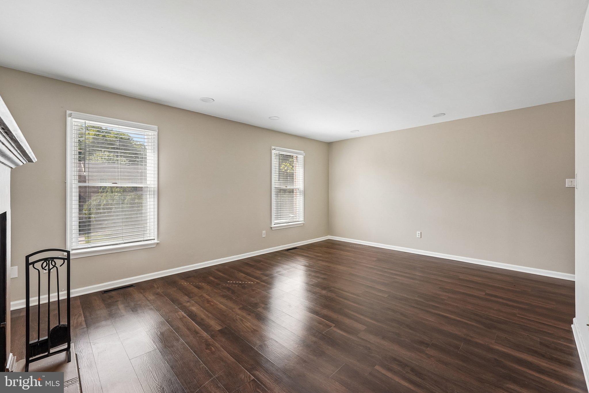 PEACHTREE VILLAGE - Residential