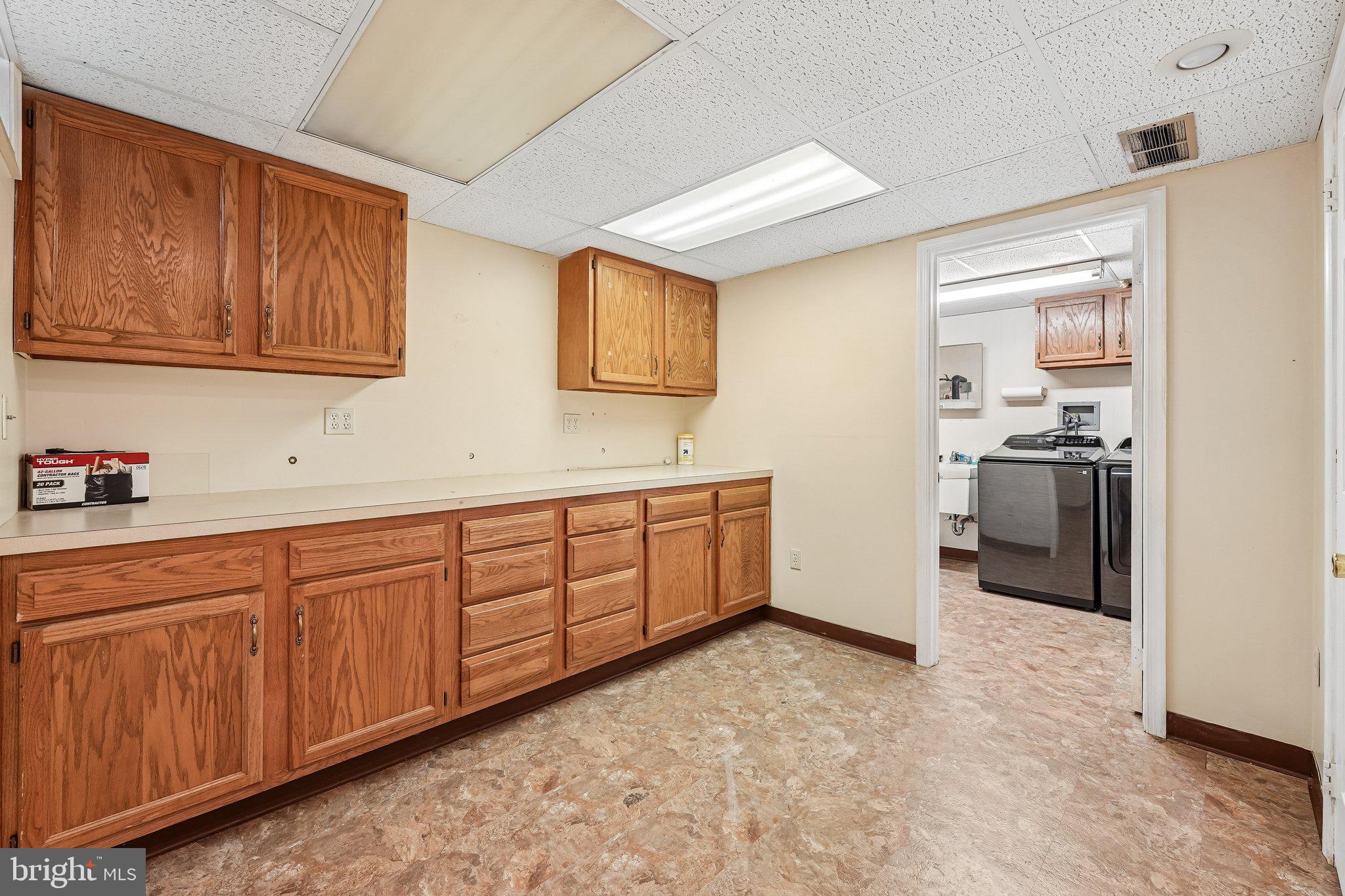 PEACHTREE VILLAGE - Residential