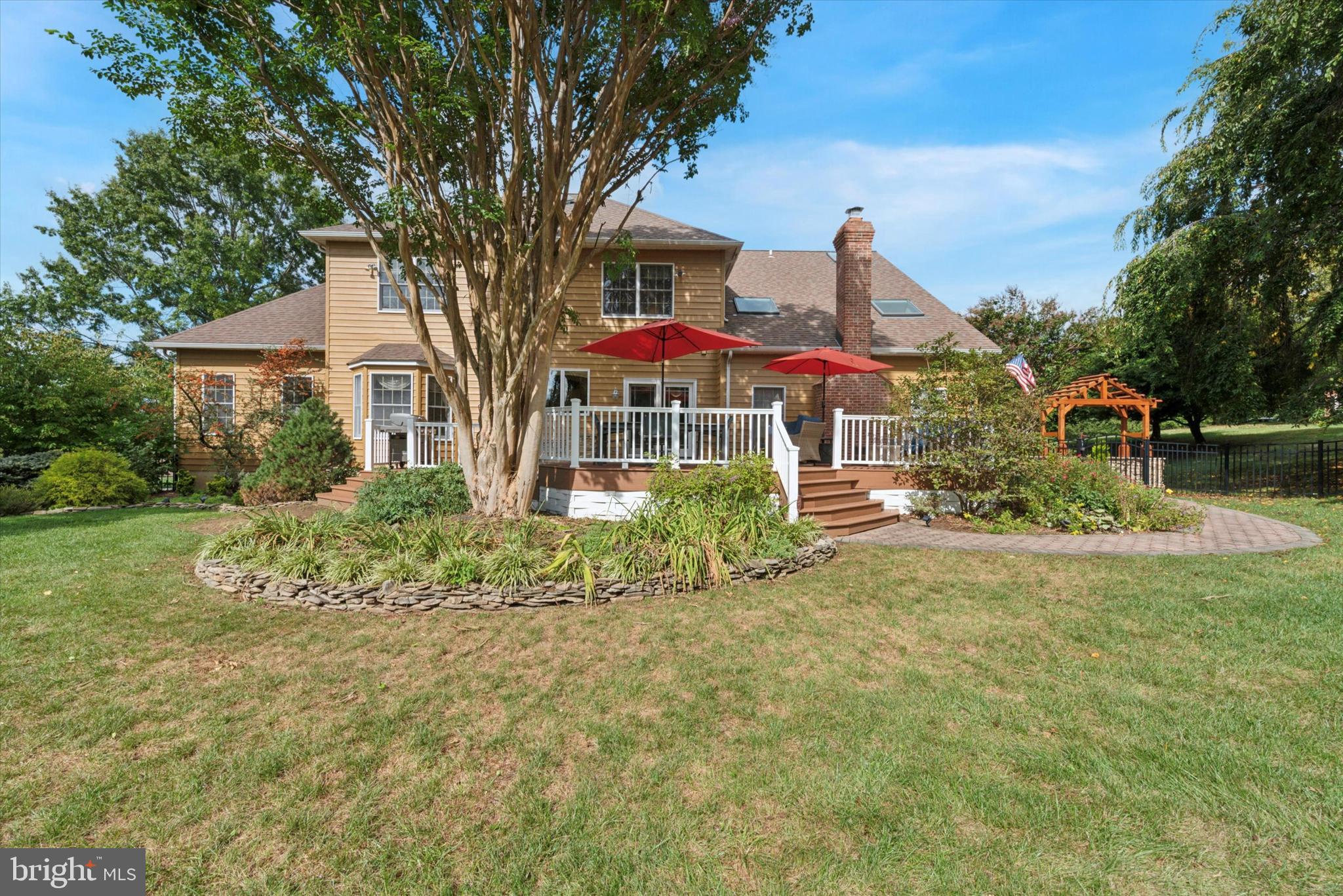 THORNBURY KNOLL - Residential